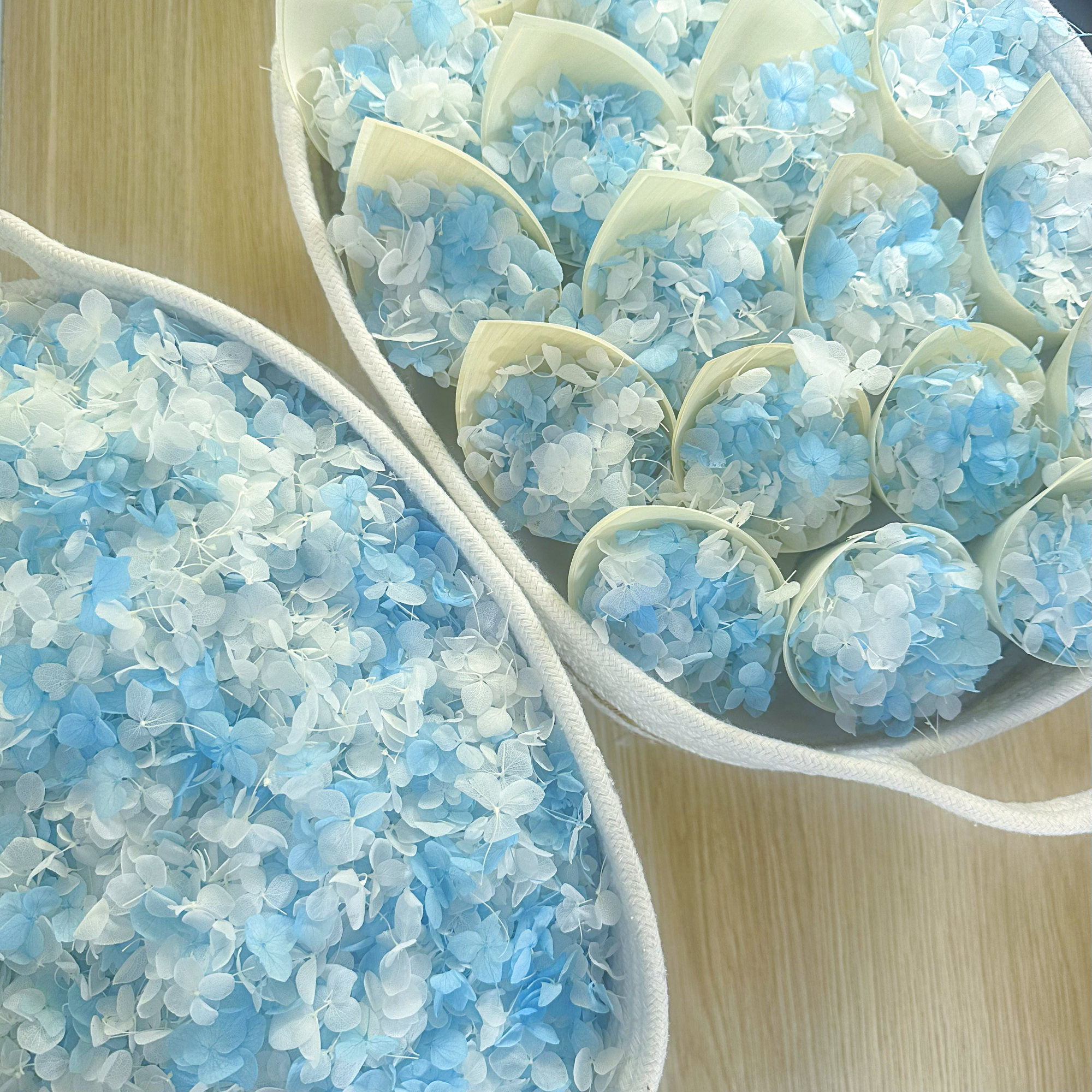 Biodegradable Confetti – Real Dried Flower Petal Wedding Confetti - Cloud Nine