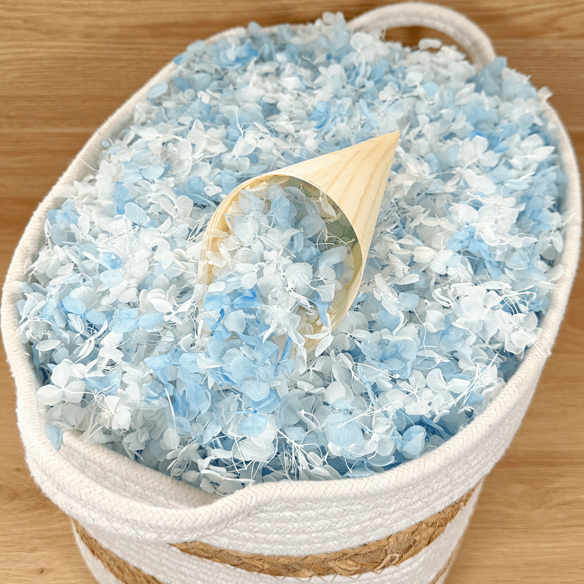 Biodegradable Wedding Confetti – Dried Flower Confetti - Cloud Nine - Dried Flower Confetti - The Sprinkle Bar
