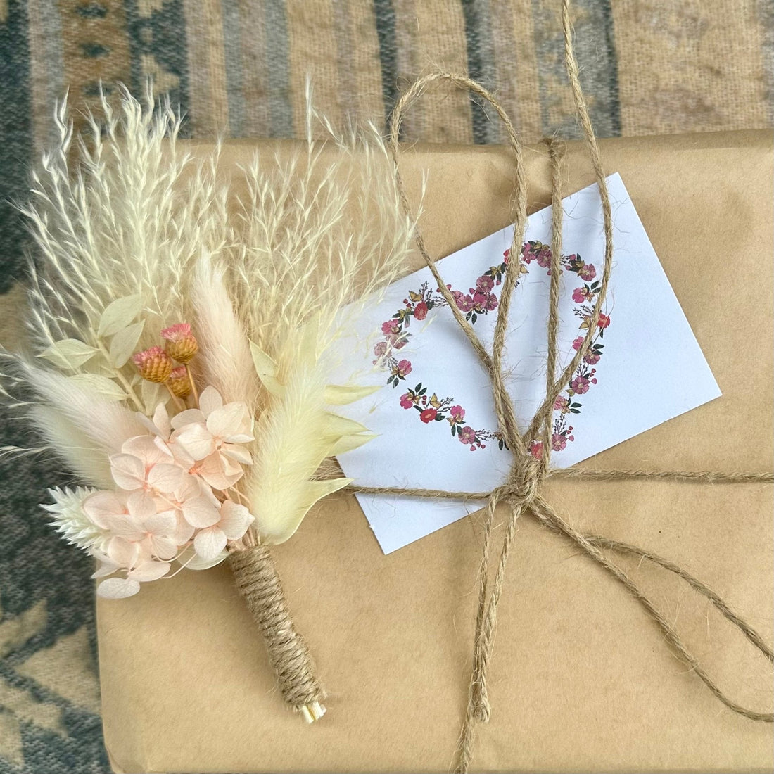 Pink & White Mini posy for wedding favours, cake toppers and gift hampers. Perfect Mini Dried Flower Bouquet for any occasion | Mini Cake & Gift Topper - Dried Flowers - The Sprinkle Bar